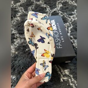 Fashion Nova Women's Butterfly Print Sandals - White